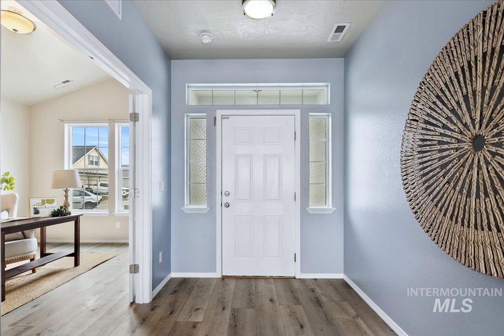 Photo of 583 W Allspice St, Kuna, ID 83634 (MLS # 98981243)