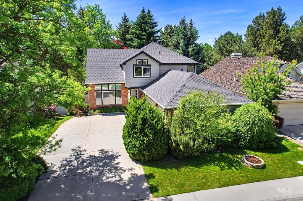 Photo of 5081 N Marsh Ave, Garden City, ID 83714 (MLS # 98986971)