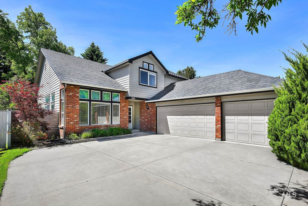 Photo of 5081 N Marsh Ave, Garden City, ID 83714 (MLS # 98986971)