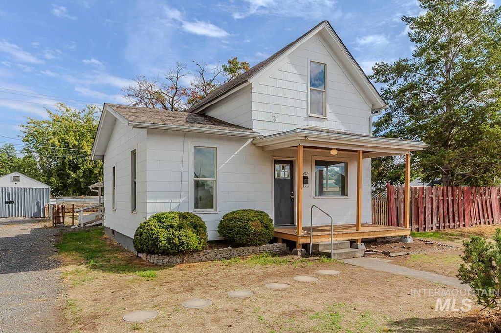 Photo of 427 10th Street, Clarkston, WA 99403 (MLS # 98963811)