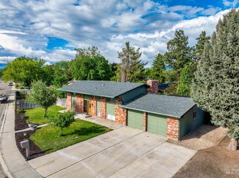 4922 N Burlington Dr Boise ID 83704