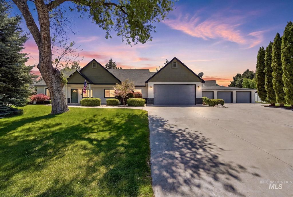 Photo of 2425 S Morning Sun Crt CT, Nampa, ID 83686 (MLS # 98984980)