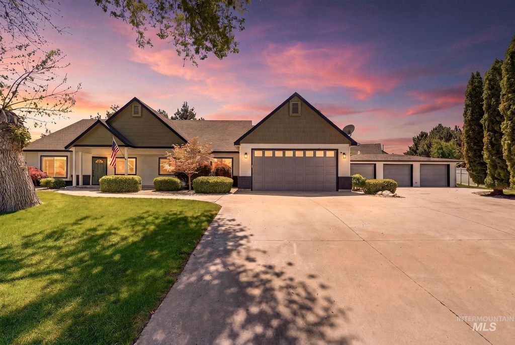 Photo of 2425 S Morning Sun Crt CT, Nampa, ID 83686 (MLS # 98984980)
