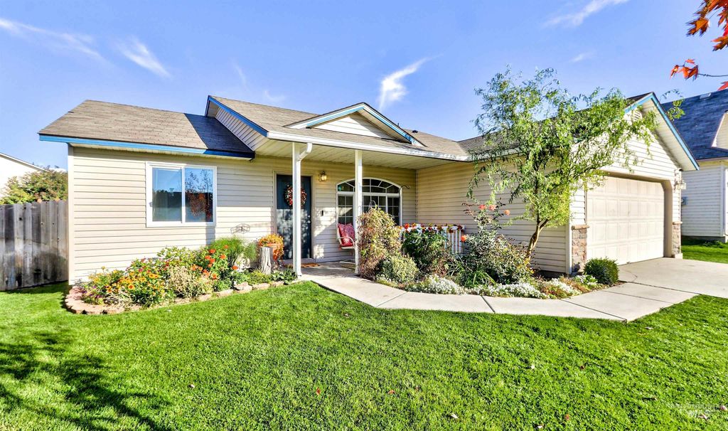 Photo of 16638 Smoky Mountain, Caldwell, ID 83607 (MLS # 98965009)