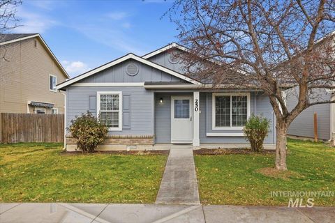 Photo of 250 W White Sands Dr, Meridian, ID 83646 (MLS # 98975312)