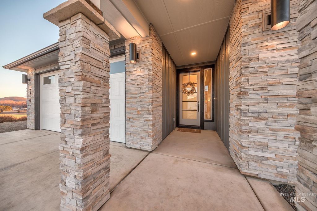 Photo of 2910 Bandon Dunes Ave, Payette, ID 83661 (MLS # 98968530)