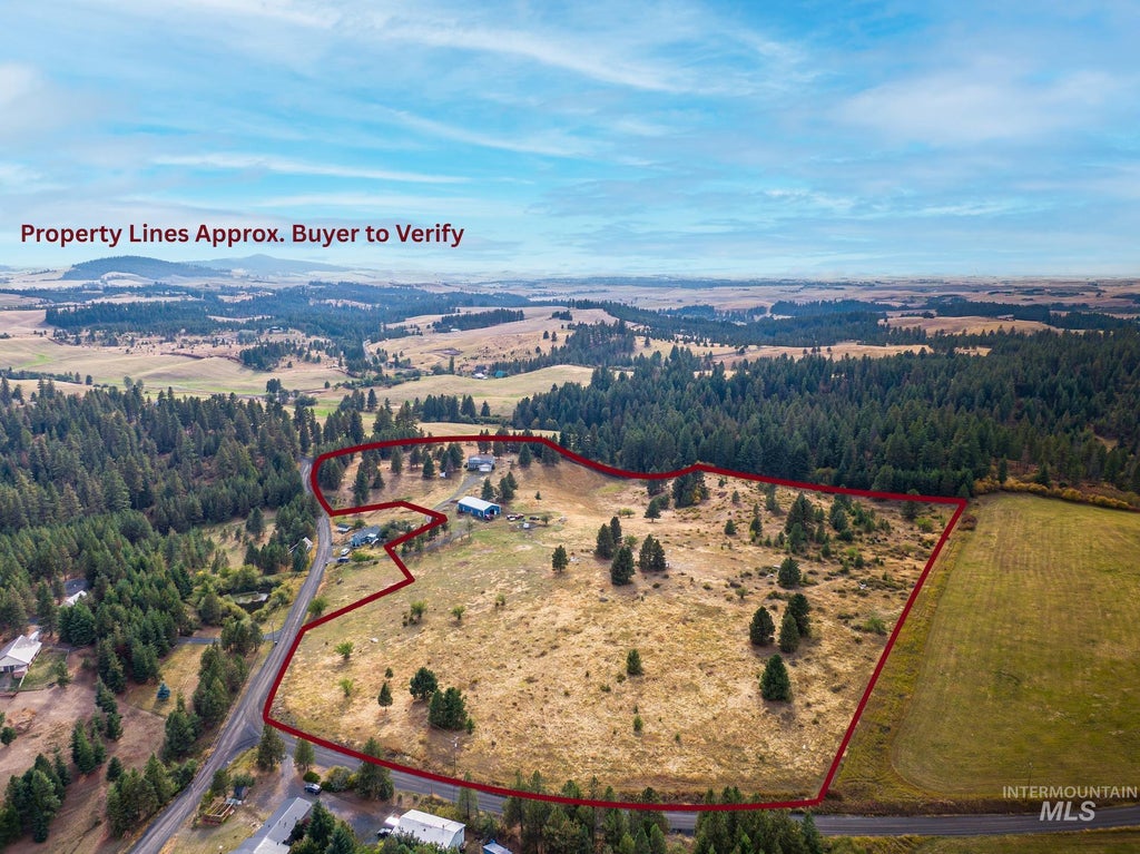 Photo of 1037 Hendrix Rd, Moscow, ID 83843 (MLS # 99001497)