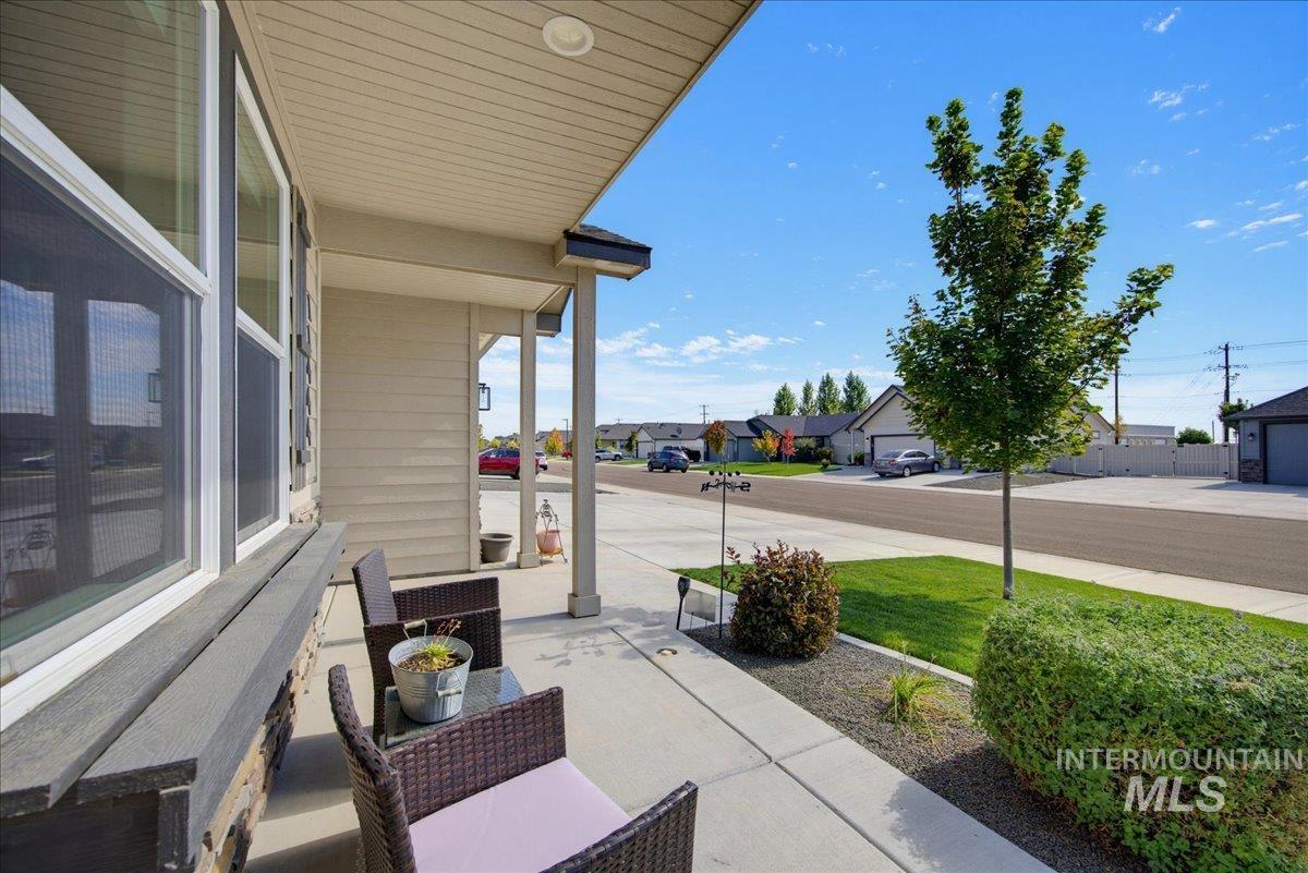 11444 Queensland Dr.