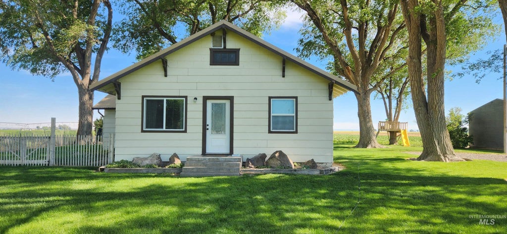 Photo of 1641 3800 N, Buhl, ID 83316 (MLS # 98990633)