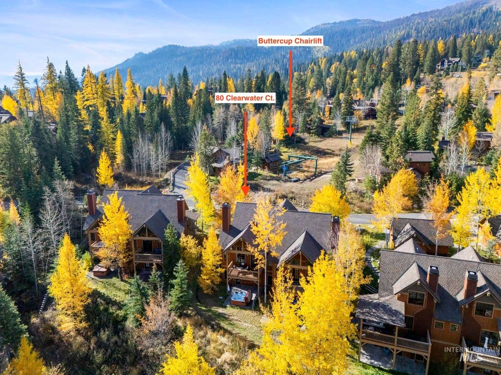 Photo of 80 Clearwater Ct, Donnelly, ID 83615 (MLS # 98966491)