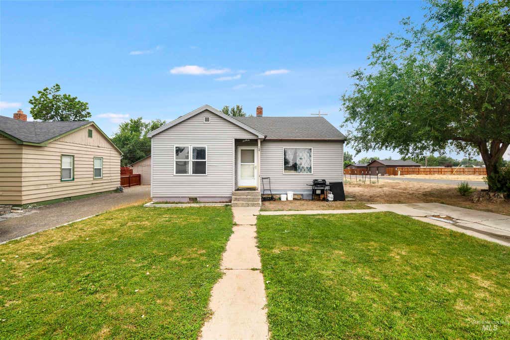 Photo of 189 7th Ave W, Wendell, ID 83355 (MLS # 98995964)