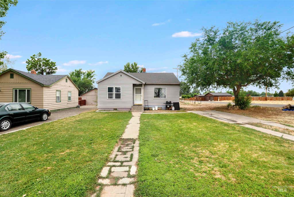 Photo of 189 7th Ave W, Wendell, ID 83355 (MLS # 98995964)