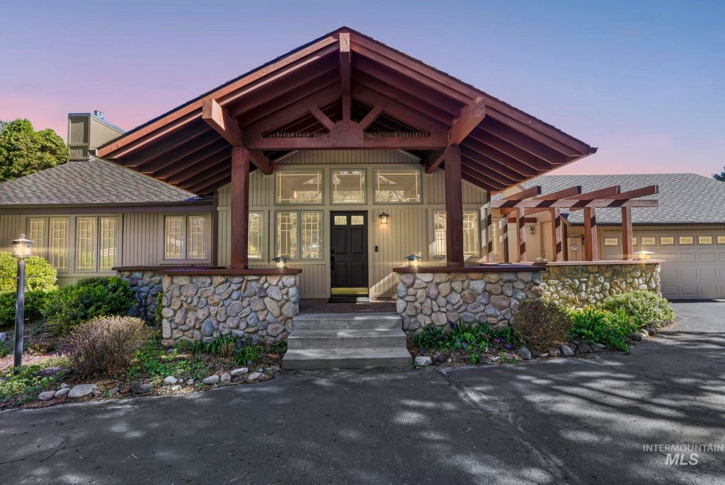 Photo of 1172 Hankins Rd N Rd, Twin Falls, ID 83301 (MLS # 98980958)