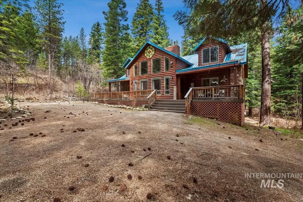 Photo of 28 Elk Run Drive, Garden Valley, ID 83622 (MLS # 98979590)