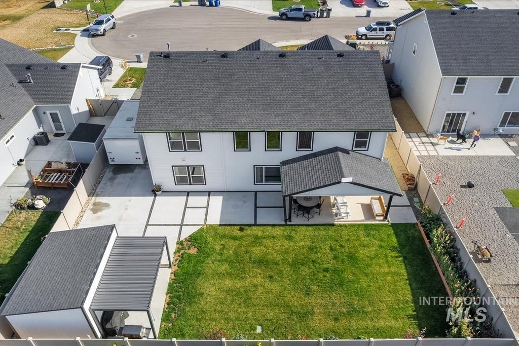 Photo of 553 Limerick Ct, Middleton, ID 83644 (MLS # 99005194)