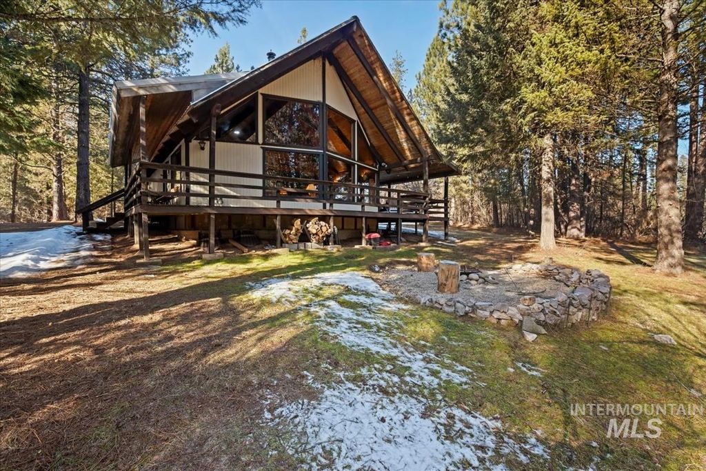 Photo of 20 North Trail, Garden Valley, ID 83622 (MLS # 98972590)