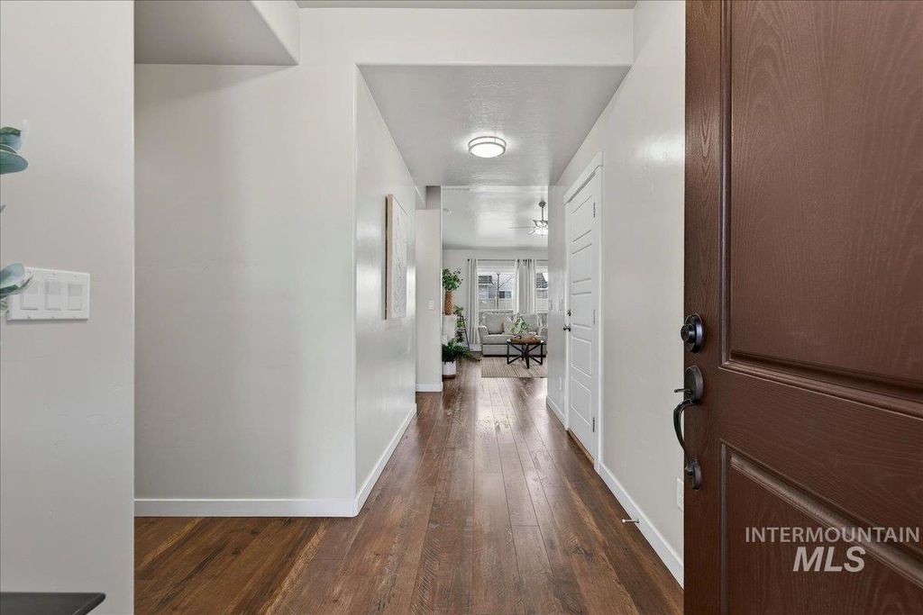 Photo of 1041 E Italy St, Meridian, ID 83642 (MLS # 98979318)