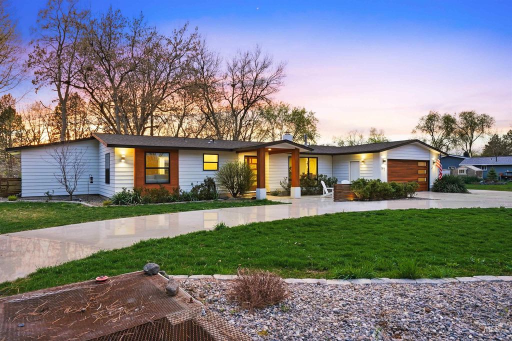 Photo of 595 S El Blanco Dr, Boise, ID 83709 (MLS # 98979549)