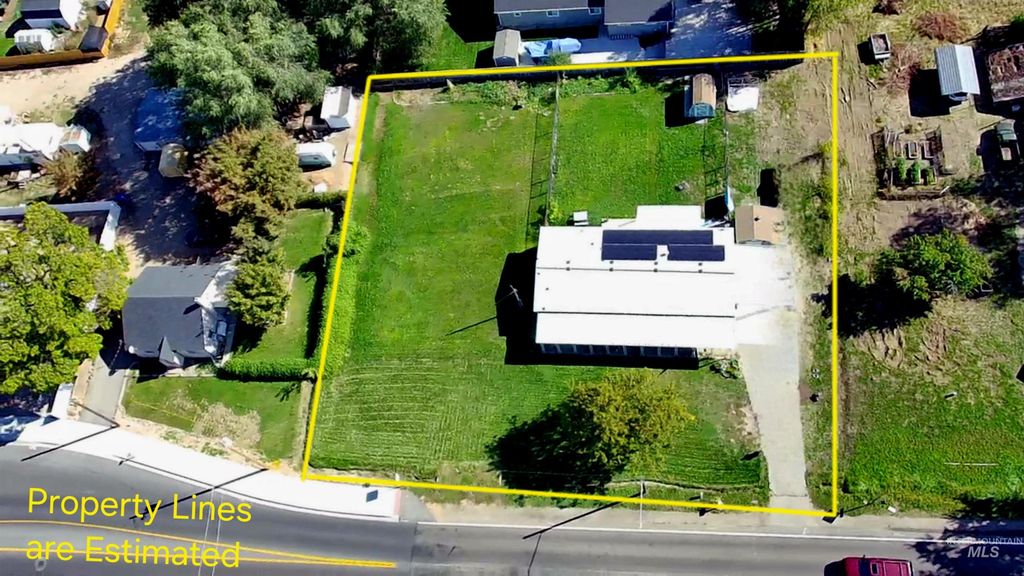Photo of 1610 S Midland Blvd, Nampa, ID 83686 (MLS # 98964608)
