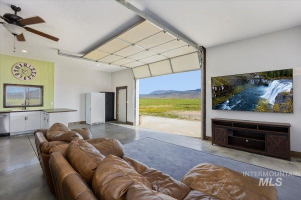 161 E 200 N, FAIRFIELD, ID 83327 - Image 0da492938d110d2d9b77bce0d8500b07/2061630601