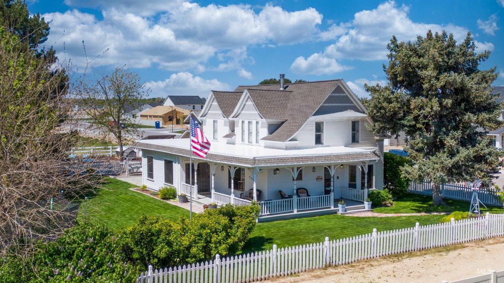 Photo of 12845 Ropers St, Nampa, ID 83651 (MLS # 98984001)