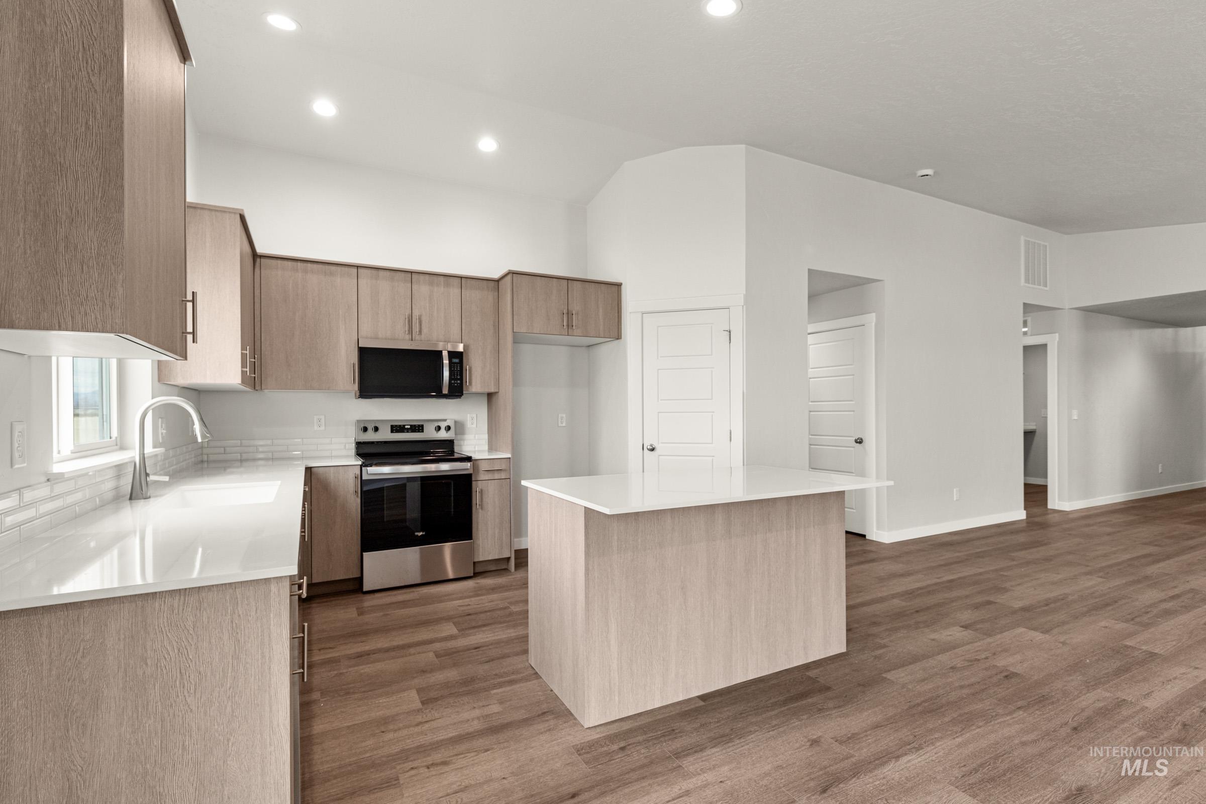 8295 E Presley Ct