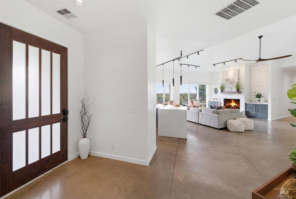 Photo of 4275 N 36th Street, Boise, ID 83703 (MLS # 98981523)