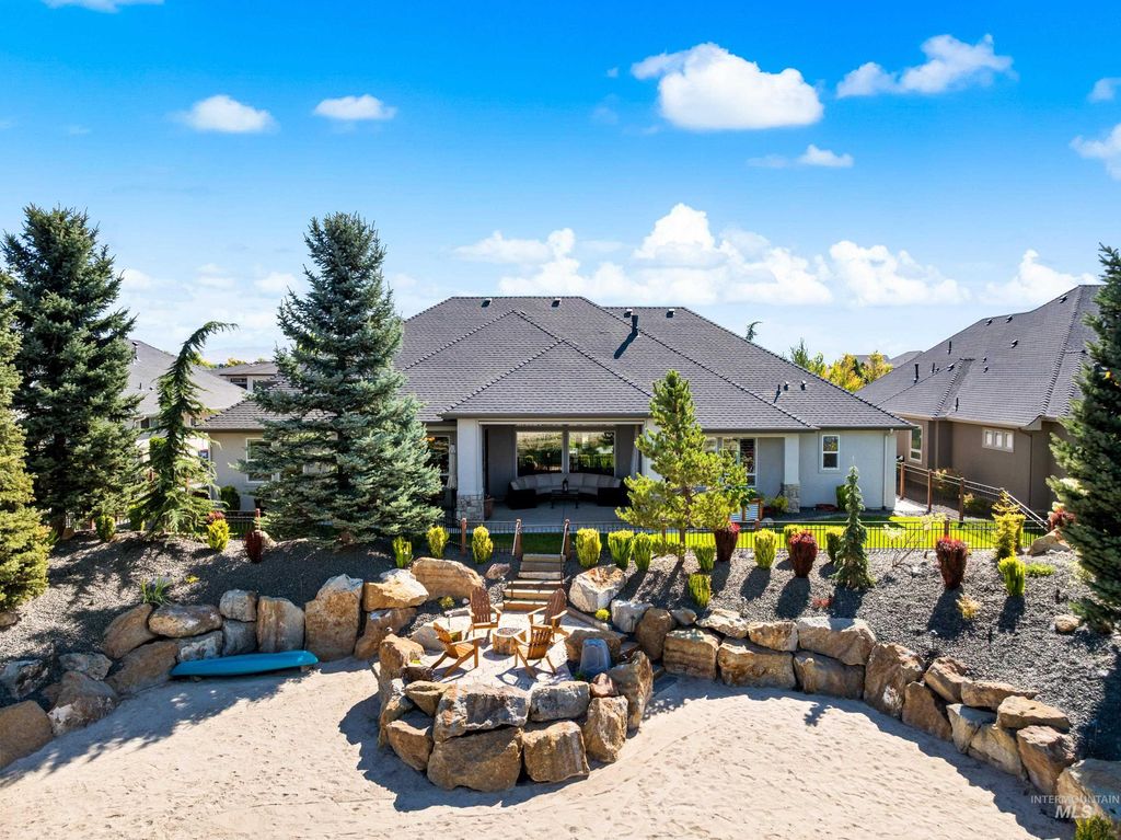 Photo of 1494 N Longhorn Ave, Eagle, ID 83616 (MLS # 98967560)