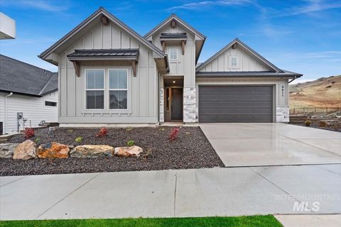 Photo of 6999 W Tolland St, Eagle, ID 83616 (MLS # 98972797)