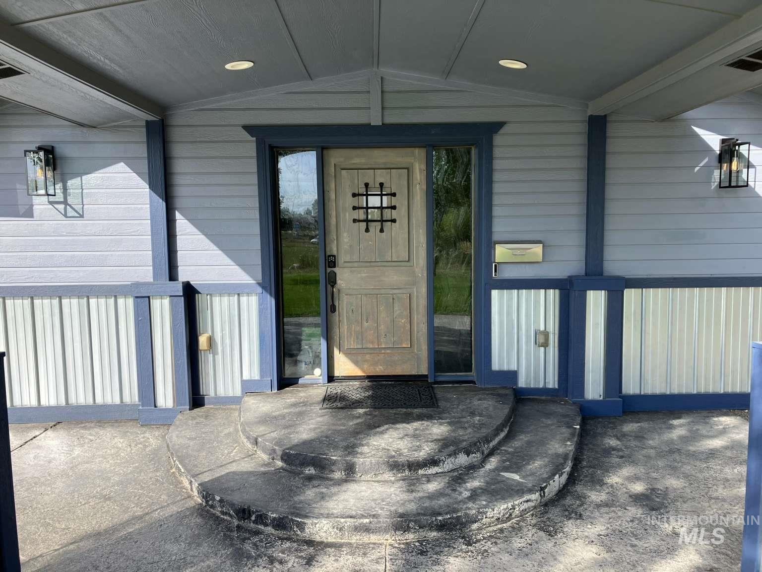 Entrance to property