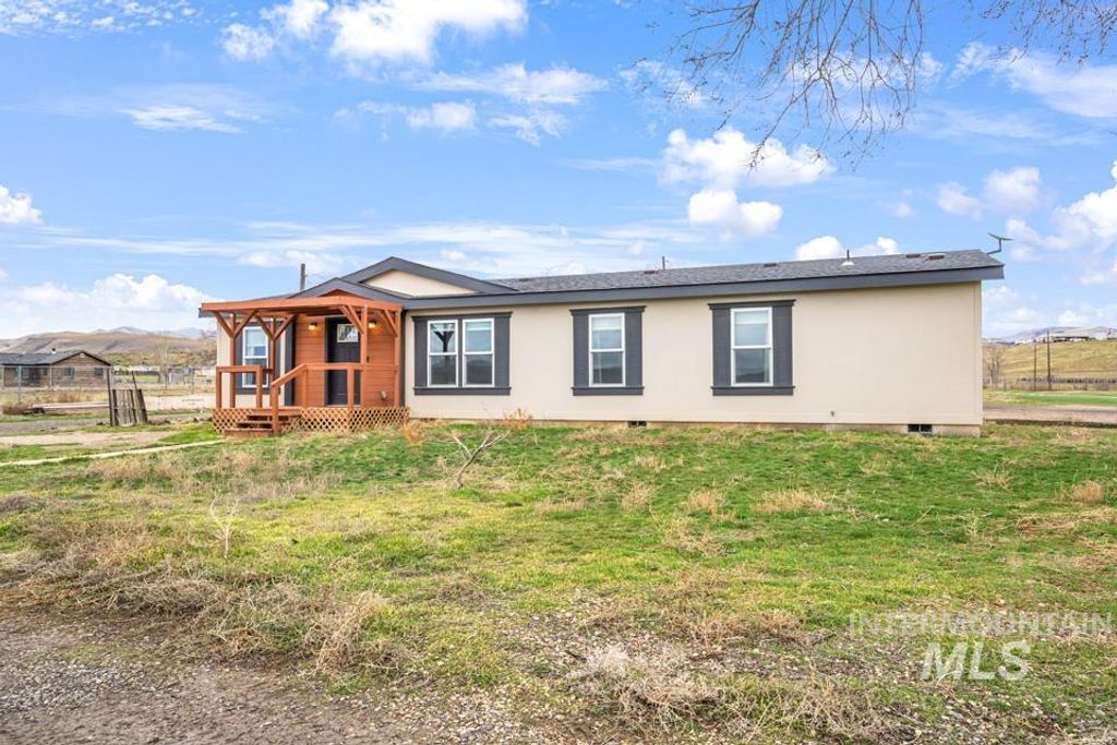 Photo of 9446 Wright Rd, Melba, ID 83641 (MLS # 98976076)