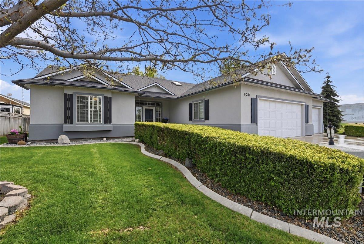 620 E Sable Ridge Dr