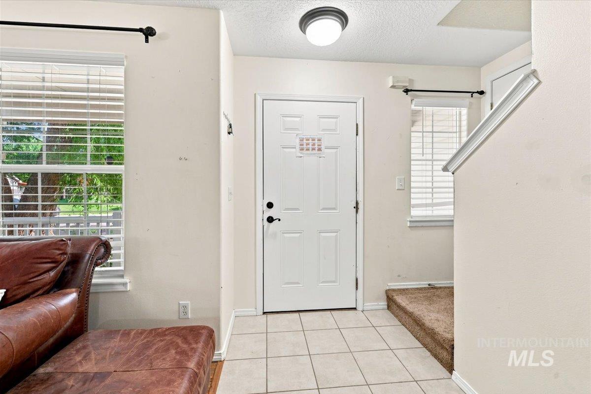 1327 W Balboa St