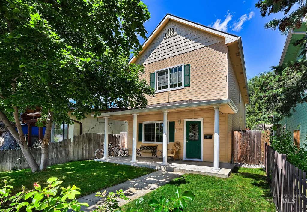 Photo of 1316 E Franklin St, Boise, ID 83712 (MLS # 98990456)