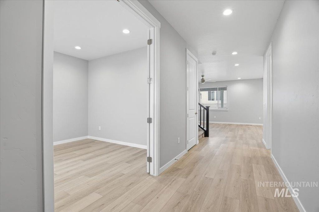 Photo of 2311 N Silver Wolf Pl, Star, ID 83669 (MLS # 98972421)