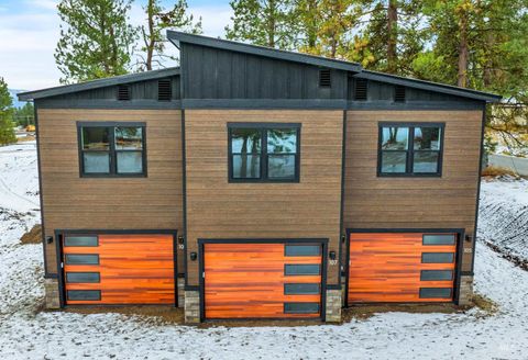 Photo of 32 Blk 1 Raven Loop, Cascade, ID 83611 (MLS # 98971795)