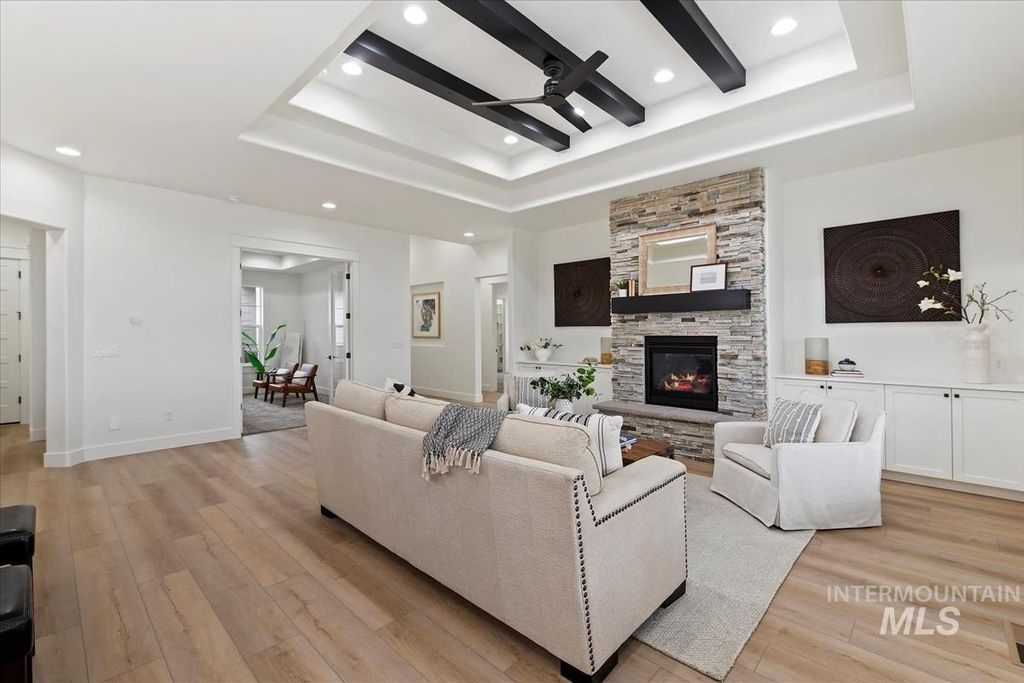 Photo of 9953 S Peregrine Falcon Ave, Nampa, ID 83686 (MLS # 98972604)