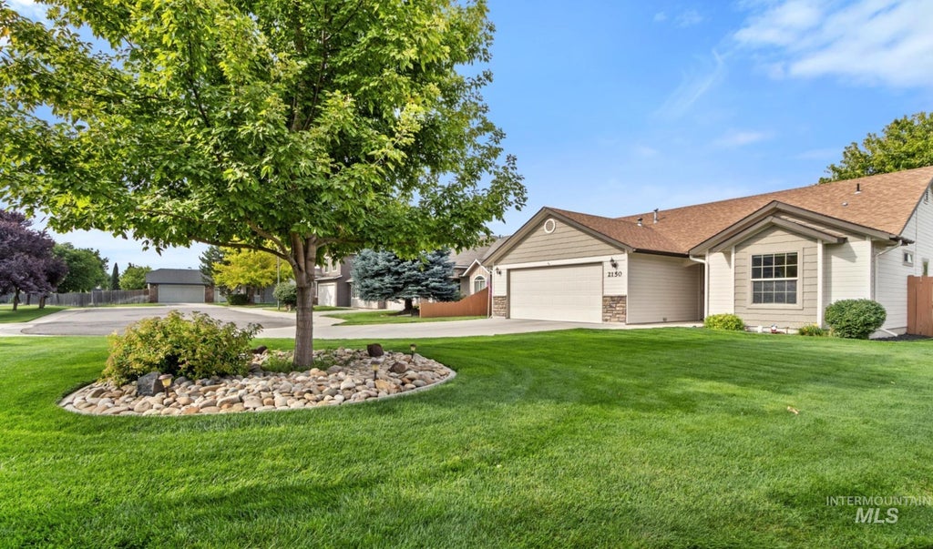 Photo of 2150 W Stonefly Pl, Nampa, ID 83651 (MLS # 98998017)