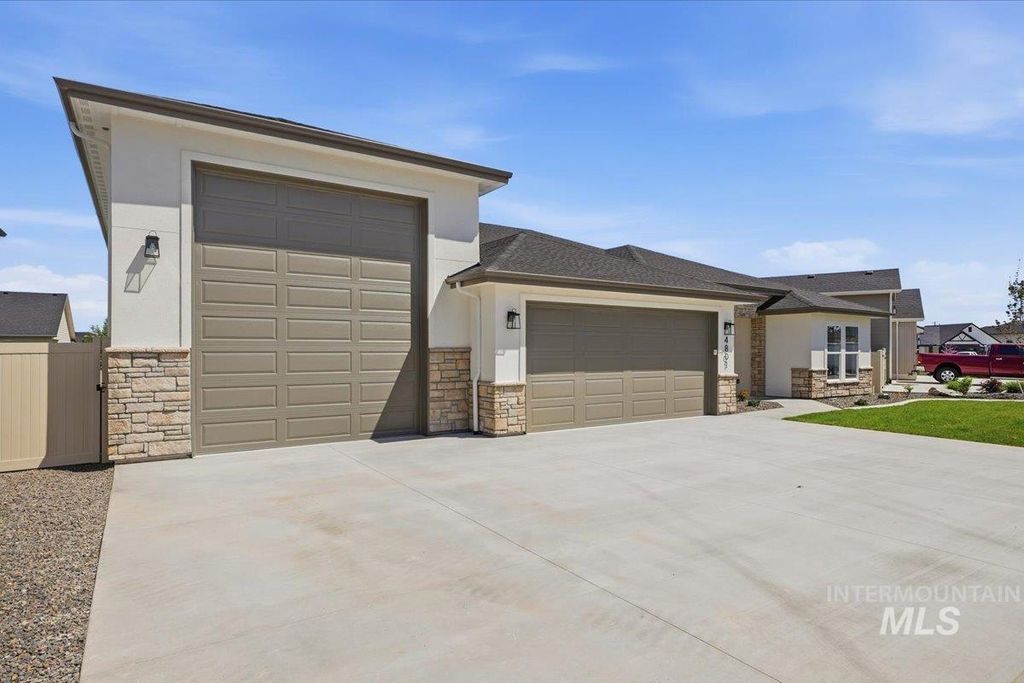 Photo of 4801 Gap Creek Ave, Caldwell, ID 83607 (MLS # 98982920)