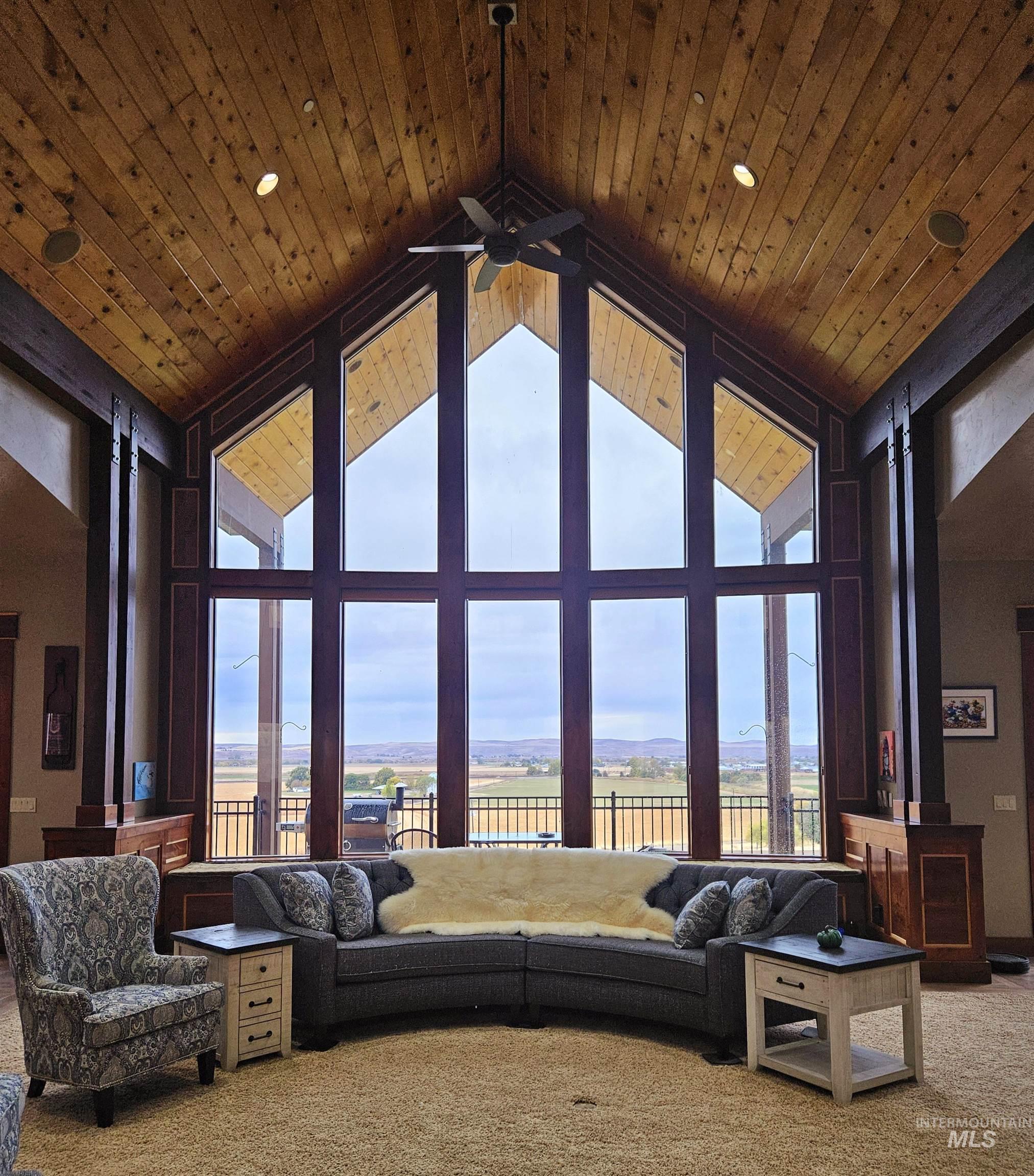 380 Hill Rd