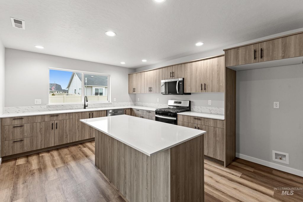 Photo of 3802 W Amapola Dr, Meridian, ID 83642 (MLS # 98983714)