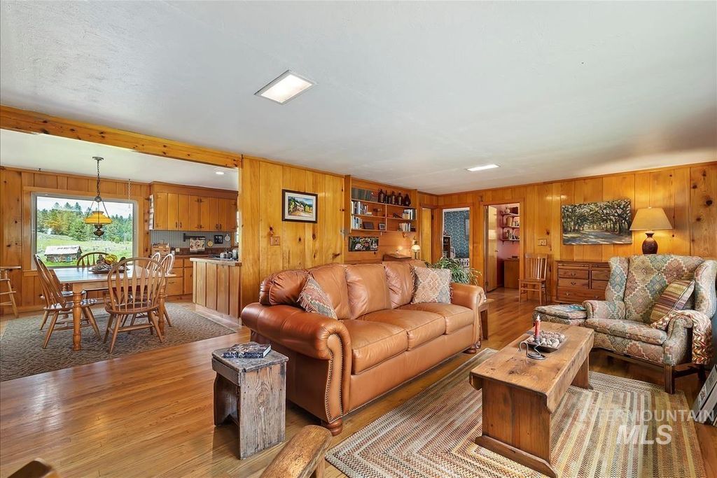 Photo of 798 High Valley Rd, High Valley, ID 83611 (MLS # 98971433)