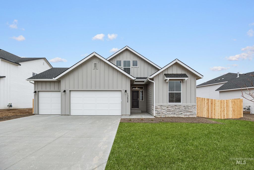 Photo of 13656 Redway Ct, Caldwell, ID 83607 (MLS # 98975543)