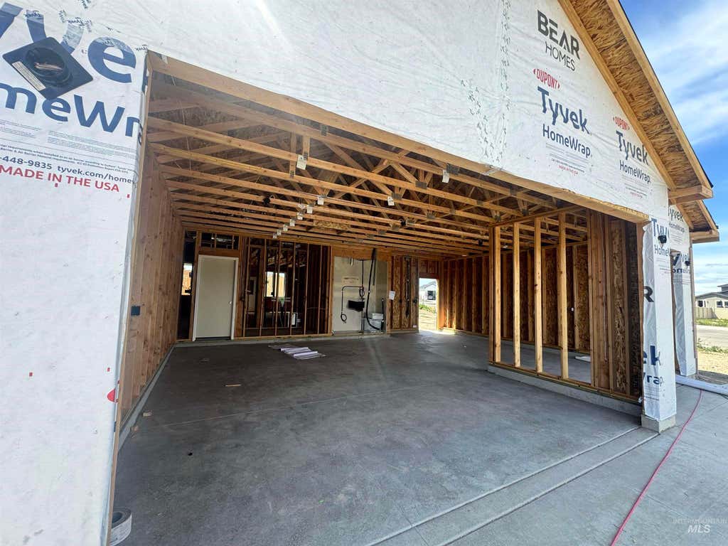 Photo of 611 Fallen Leaf Ave, New Plymouth, ID 83655 (MLS # 98994727)