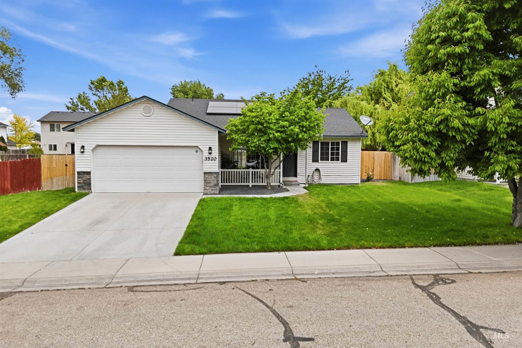 Photo of 3520 E Kent Ave, Nampa, ID 83686 (MLS # 98989599)