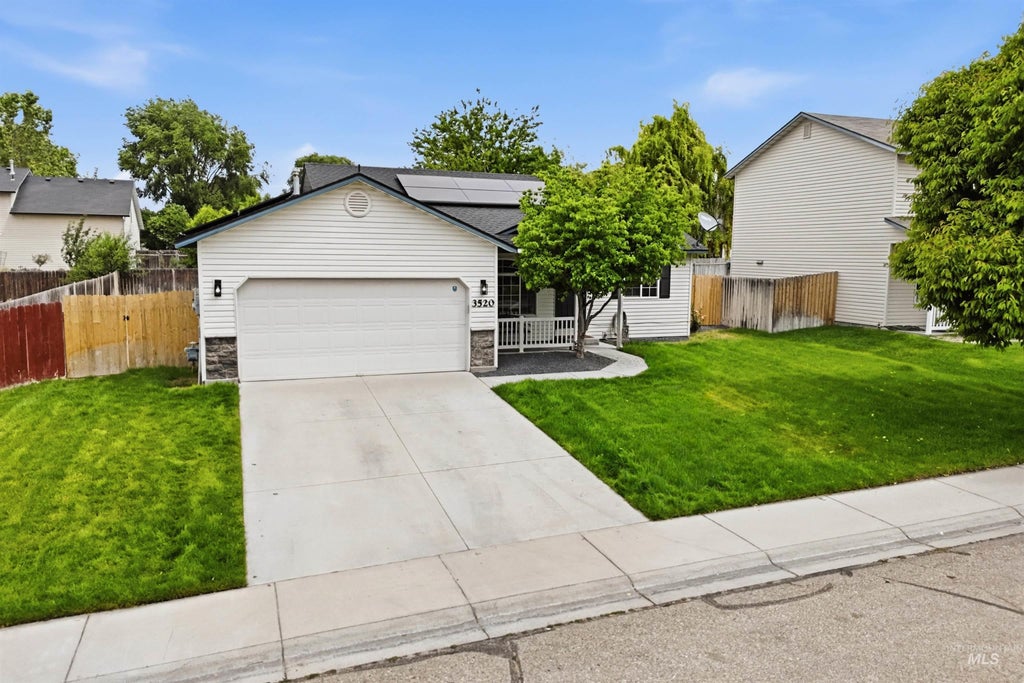 Photo of 3520 E Kent Ave, Nampa, ID 83686 (MLS # 98989599)