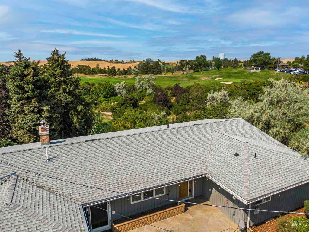 Photo of 1395 Walenta Dr, Moscow, ID 83843 (MLS # 98997372)