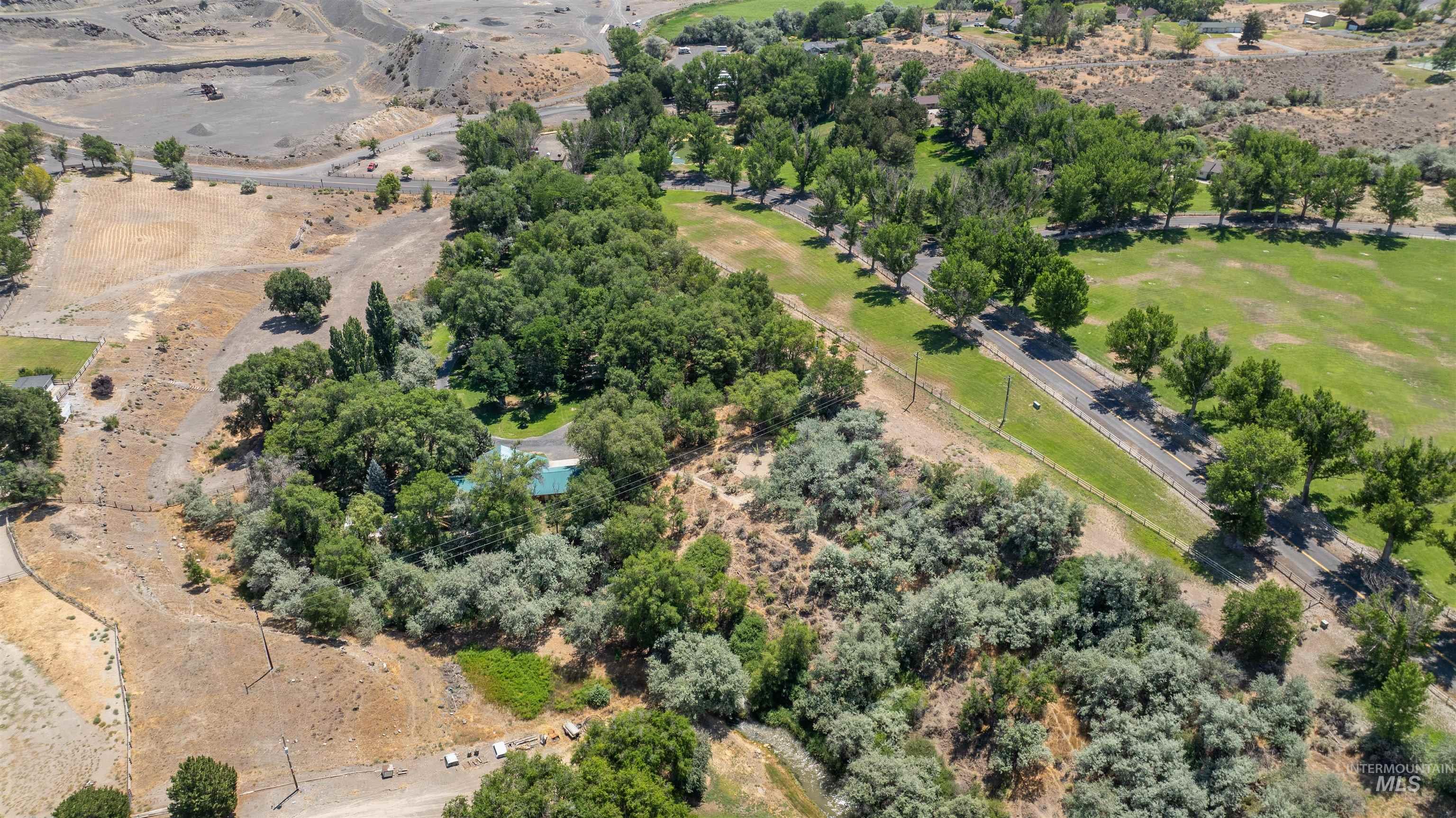 Aerial view of property and surrounding area