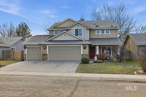 Photo of 169 E Carver Dr, Meridian, ID 83642 (MLS # 98969457)