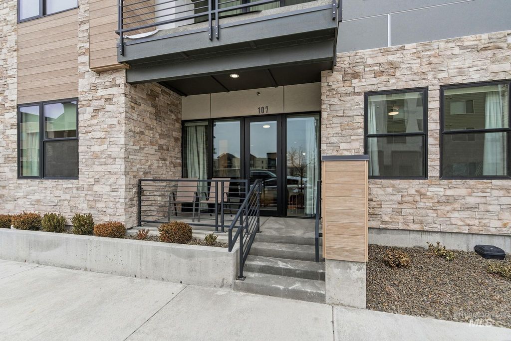 Photo of 3928 E. Haystack St #107, Boise, ID 83713 (MLS # 98974516)
